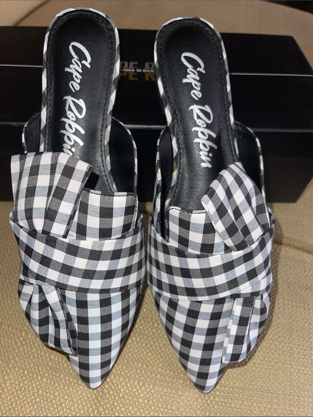 Cape Robbin Black & White Gingham Knotted Pointed-Toe Mule